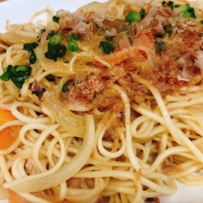 頂き物のひやむぎで作りました！ツナ缶のオイルで麺がくっつかなくて簡単でいいですね！我が家の定番になりそうです(^^)